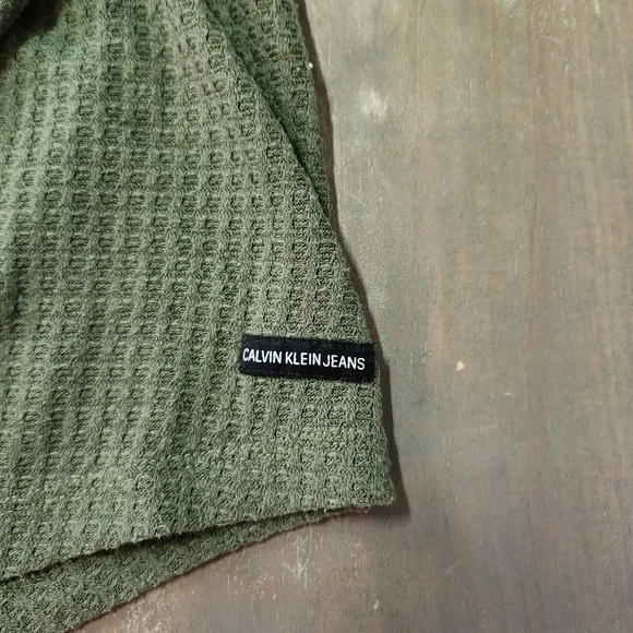Calvin Klein Jeans Green Waffle Print Long Sleeve Hooded Shirt - Size Small (S) - Picture 5 of 8